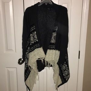 Rue 21 Sweater/ Cardigan